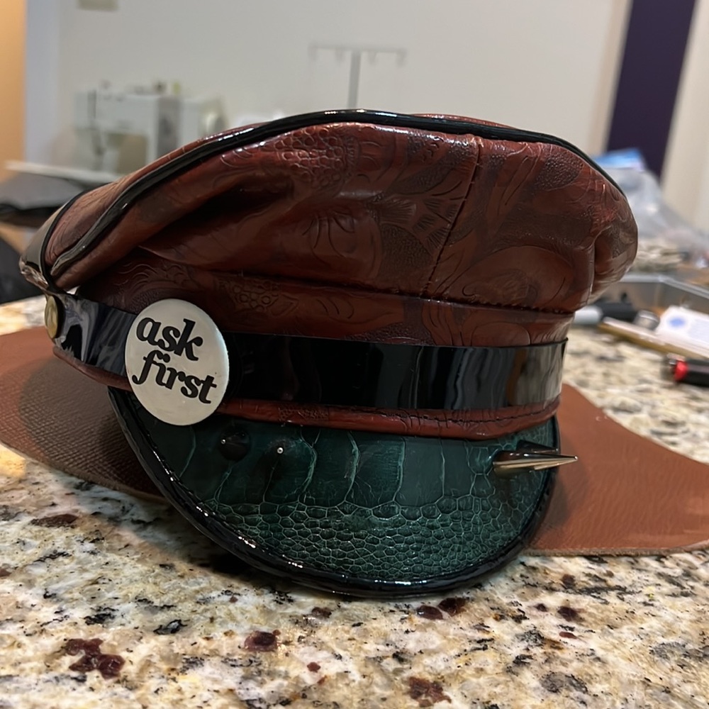 Custom designer Muir cap, officers hat - Picture 2 of 6